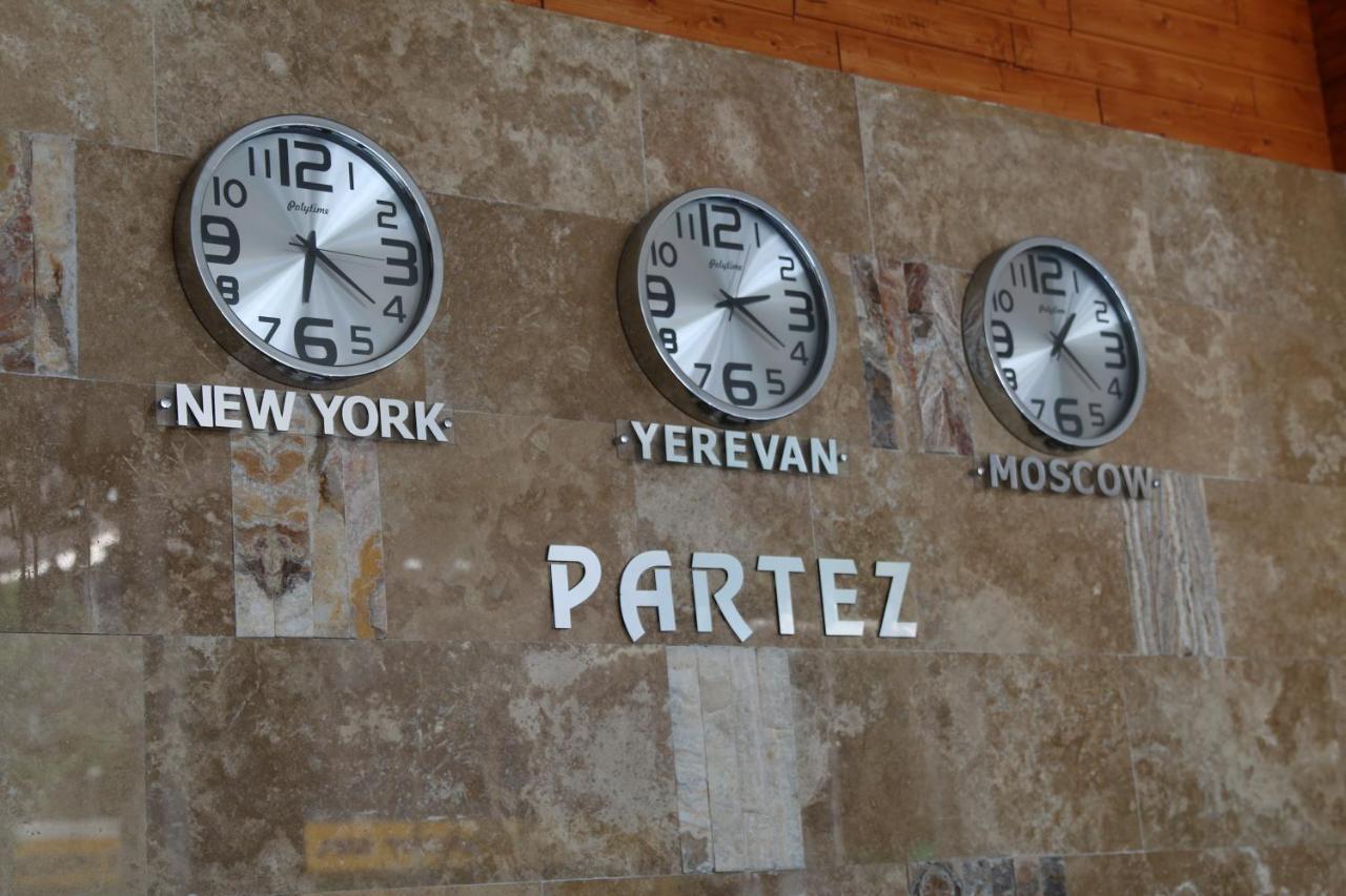Hotel Partiez Erevan Exterior foto